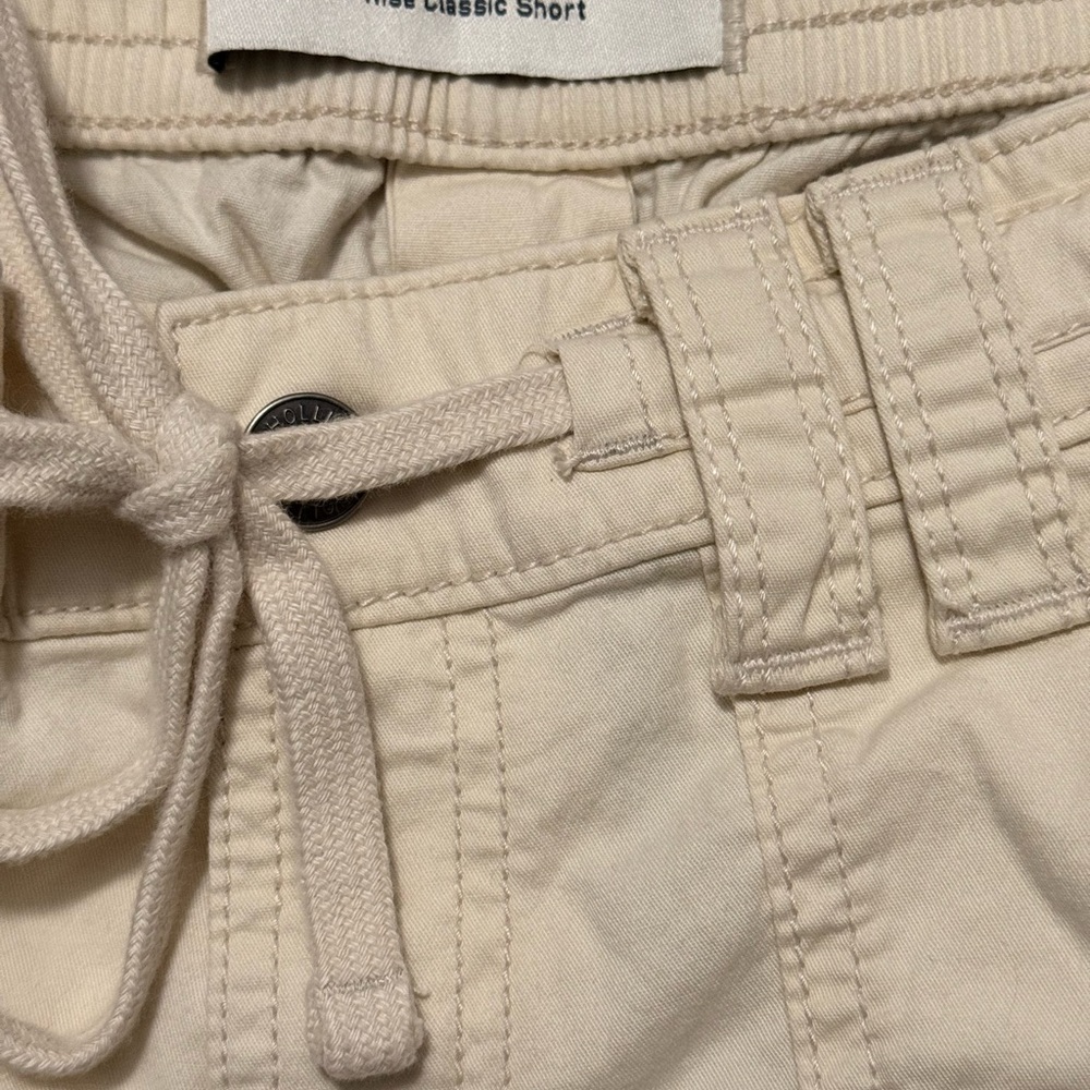 Classic Hollister low rise short NWOT